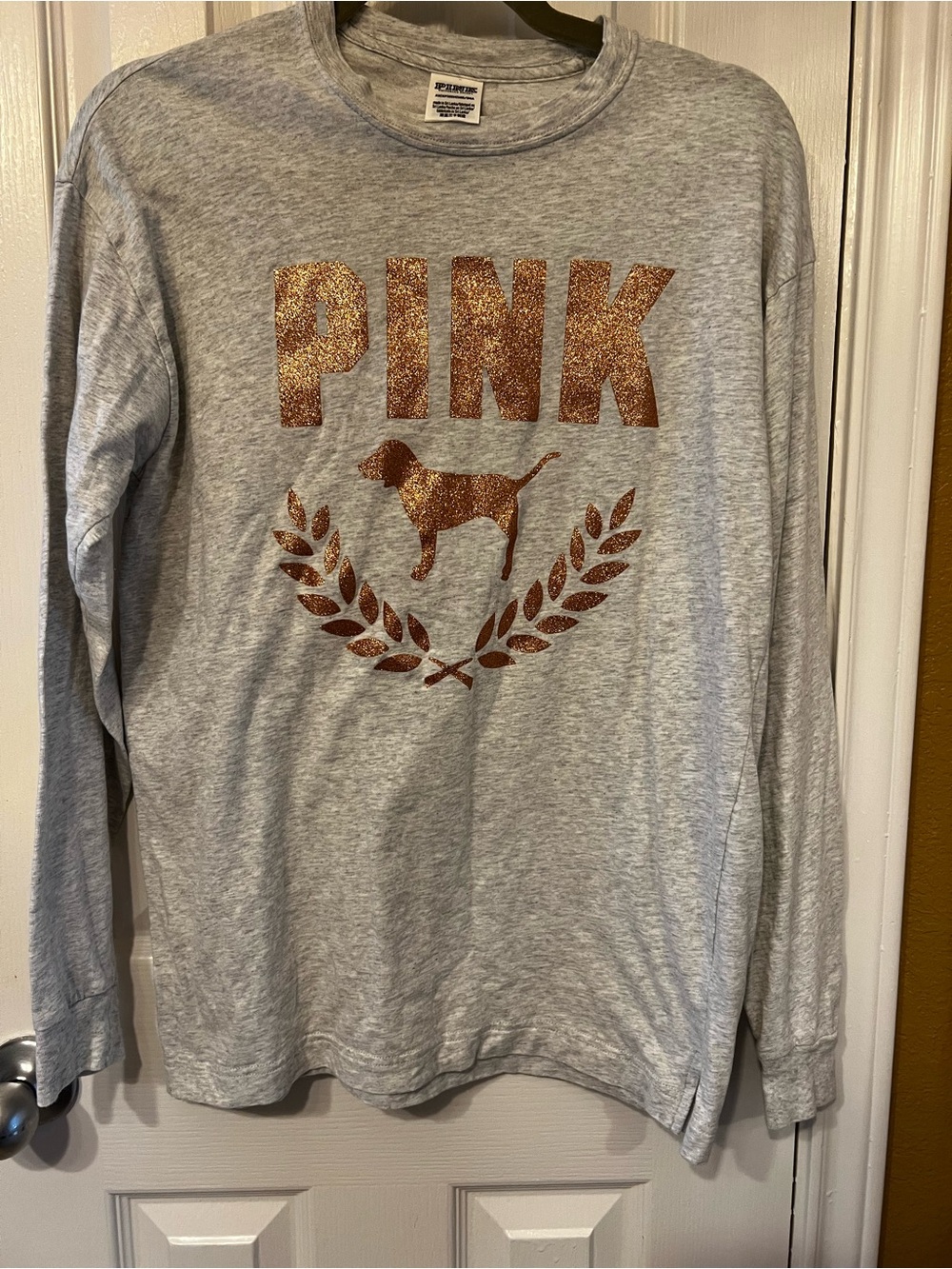 PINK Victoria's Secret Gray Long-Sleeve Cotton Tee with Glitter Logo, Size XS
